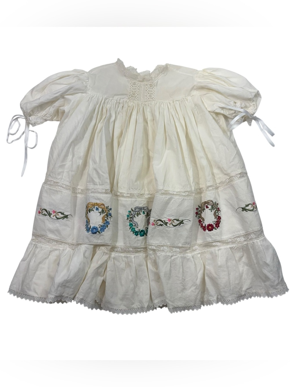 Vintage 80s Girls Embroidered Wreath Winter Christmas Christening Gown Dress